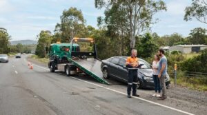 Emergency Tilt Tray Towing on the North Gold Coast: Accident Scene Checklist